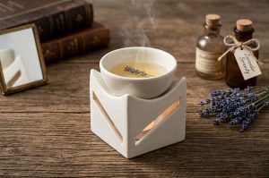 מבער שמנים אתריים מעוצב – צבע לבן